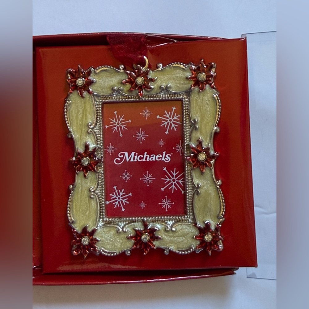 Michaels Christmas Picture Frame Ornaments - Picture 4 of 5